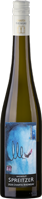 Eine Flasche Wein steht aufrecht, mit einem schmalen, eleganten Hals und einem weißen Schraubverschluss. Das Etikett zeigt eine künstlerische blaue Gestaltung und den Schriftzug -Spritzer-.