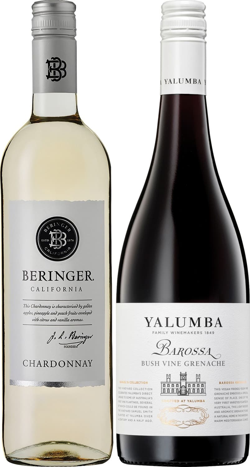 Zwei Weinflaschen stehen nebeneinander. Links ein Beringer Chardonnay in hellgrüner Flasche mit verschiedenen Aromabeschreibungen. Rechts ein Yalumba Barossa Bush Vine Grenache in dunklerer Flasche mit ähnlichen Angaben.