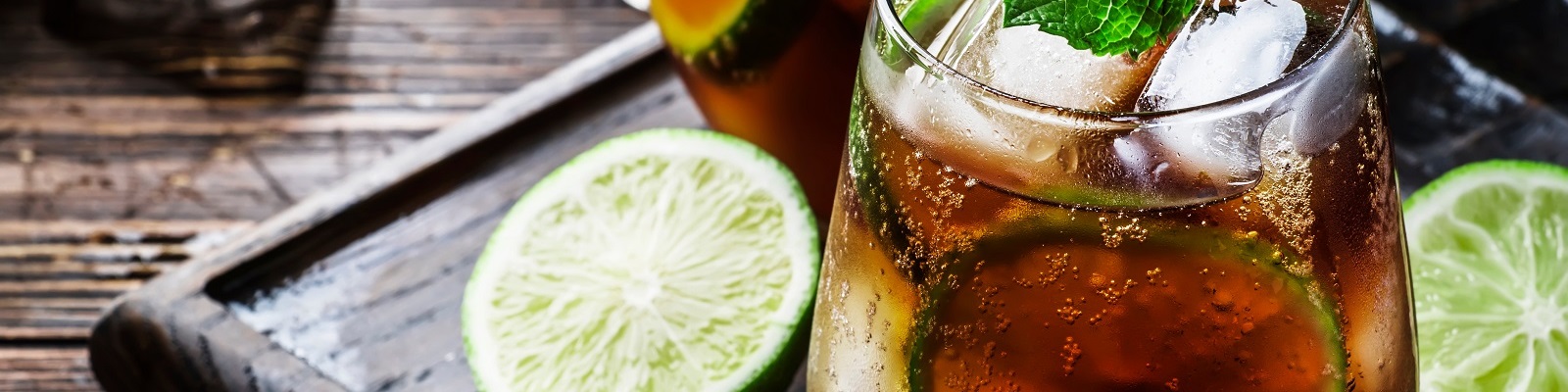 Rum im Glas