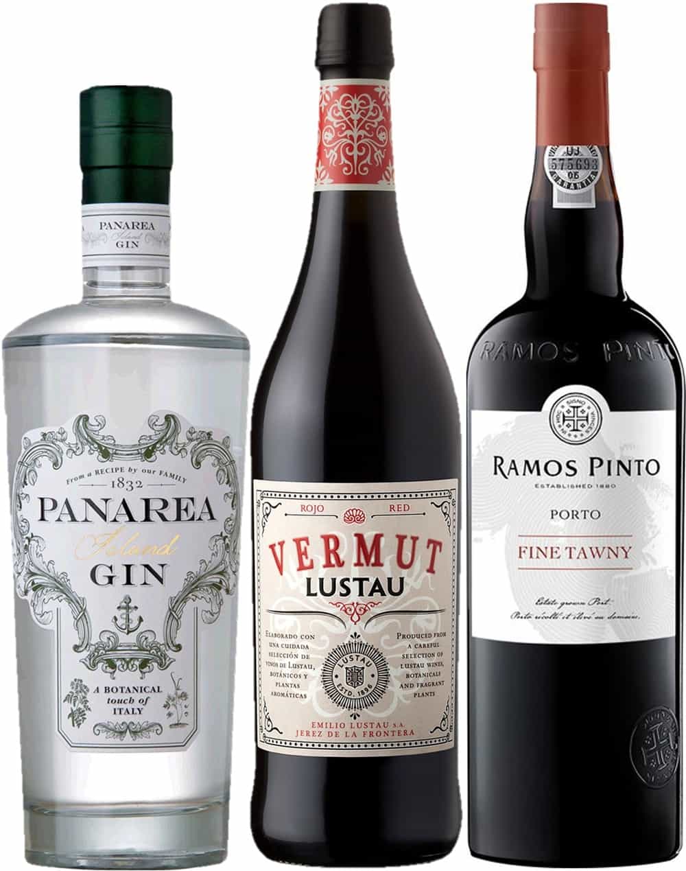 Paket Dry Negroni Drei Flaschen alkoholischer Getränke stehen nebeneinander. Links ein Gin mit grünem Verschluss, in der Mitte ein roter Wermut und rechts ein Tawny-Portwein mit dunkler Flasche.
