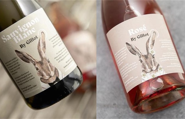 Hasenweine Zwei Weinflaschen stehen nebeneinander, eine mit Sauvignon Blanc und die andere mit Rosé. Jede Flasche hat ein Etikett mit einem Hasenmotiv und detaillierten Beschreibungen.